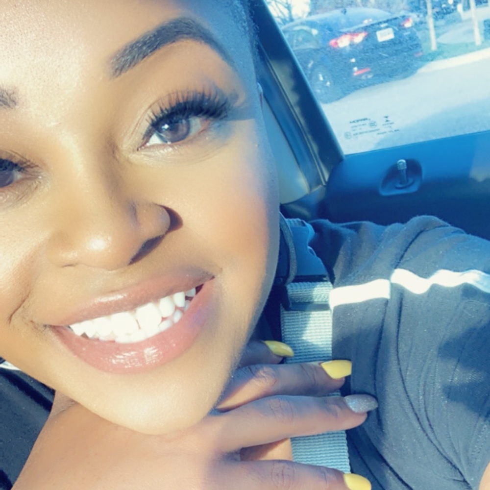 Meet your Posher, Tesa